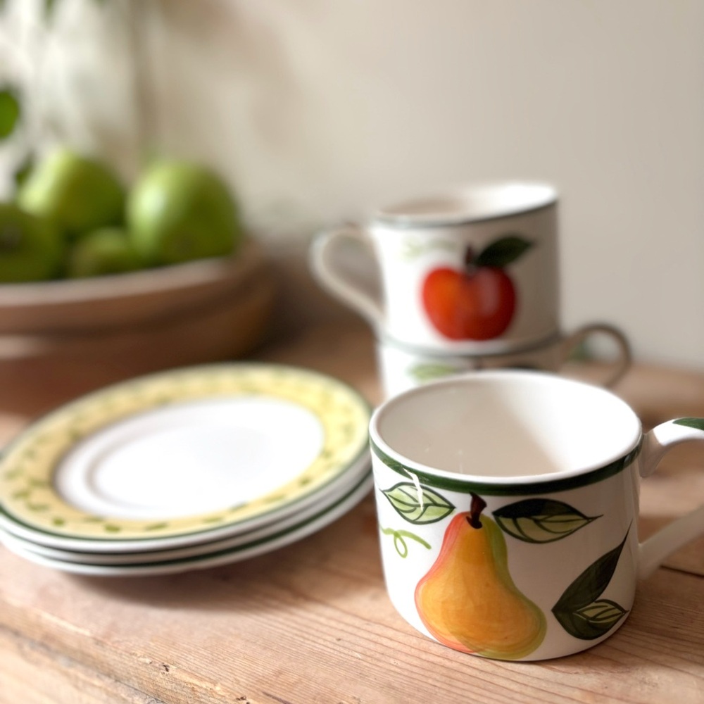 Stoneage Hand Painted Peramela Ceramic Tuscan Fruit Tea Espresso Cups Saucers - Picture 3 of 11
